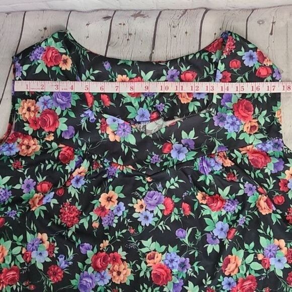 Vintage 70s Black Bright Floral Flowy Tank Top - Picture 7 of 13